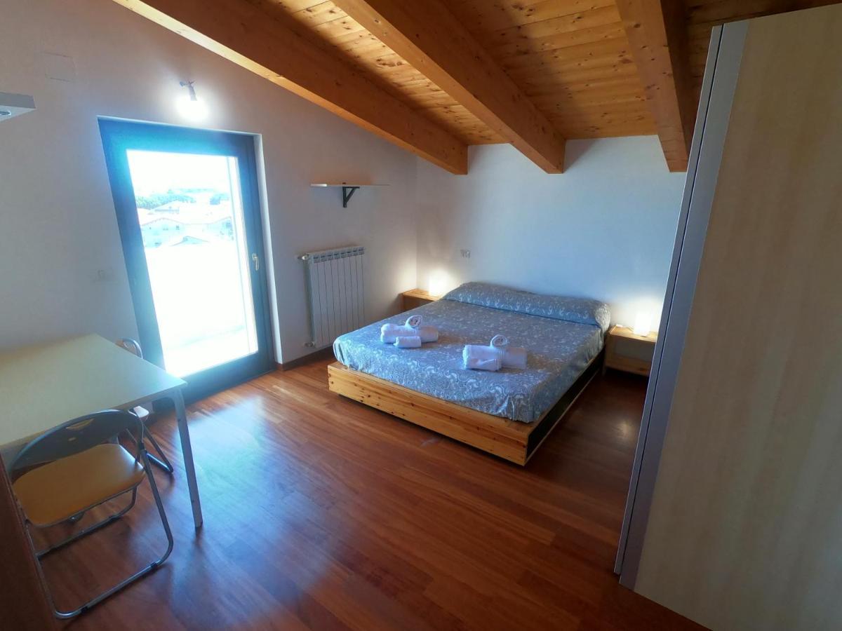 Attico Petfriendly Con Terrazzo, Via Del Borgo Apartment Montesilvano Marina Exterior foto