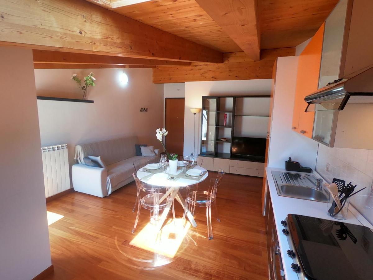 Attico Petfriendly Con Terrazzo, Via Del Borgo Apartment Montesilvano Marina Exterior foto